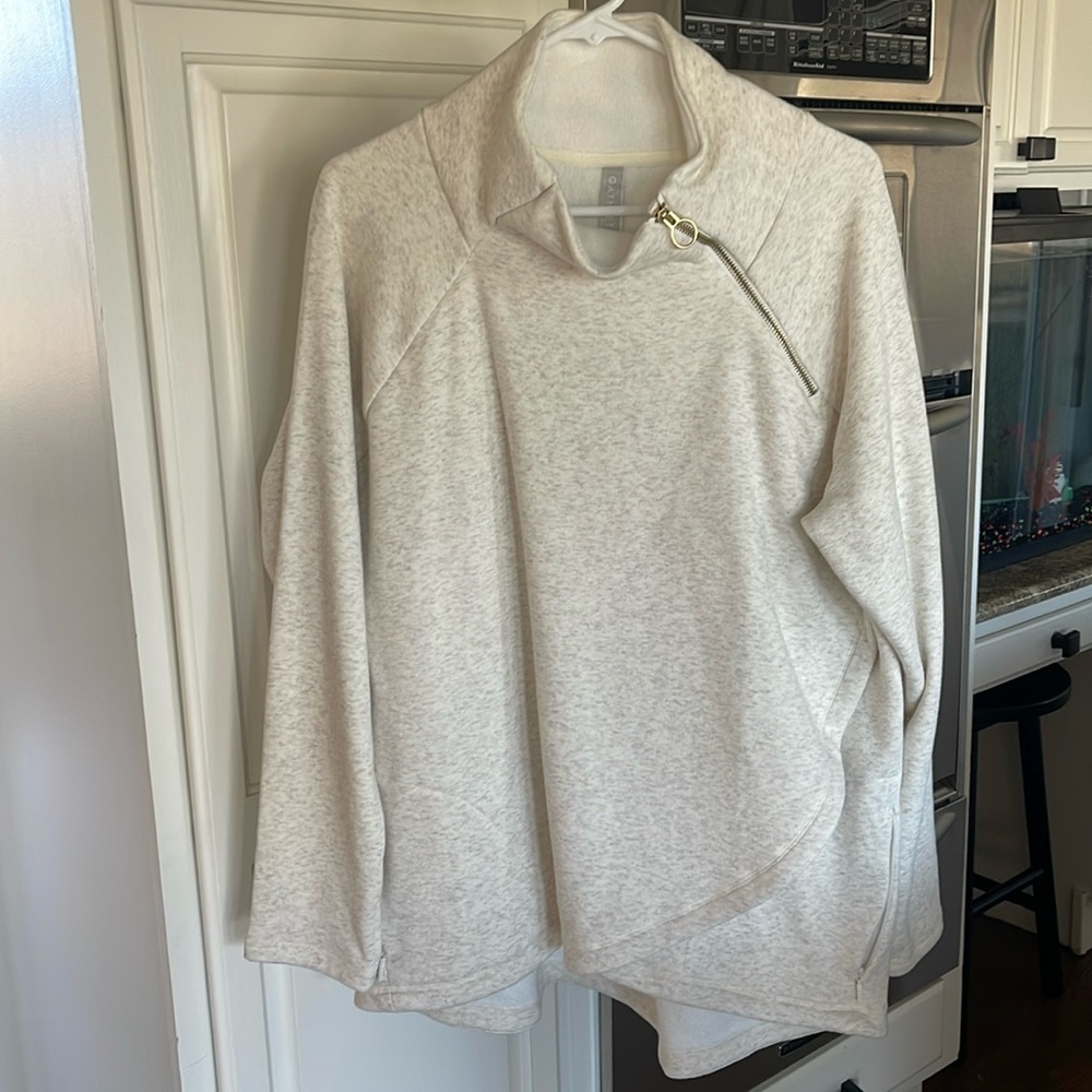 EUC Athleta Tunic Sweatshirt